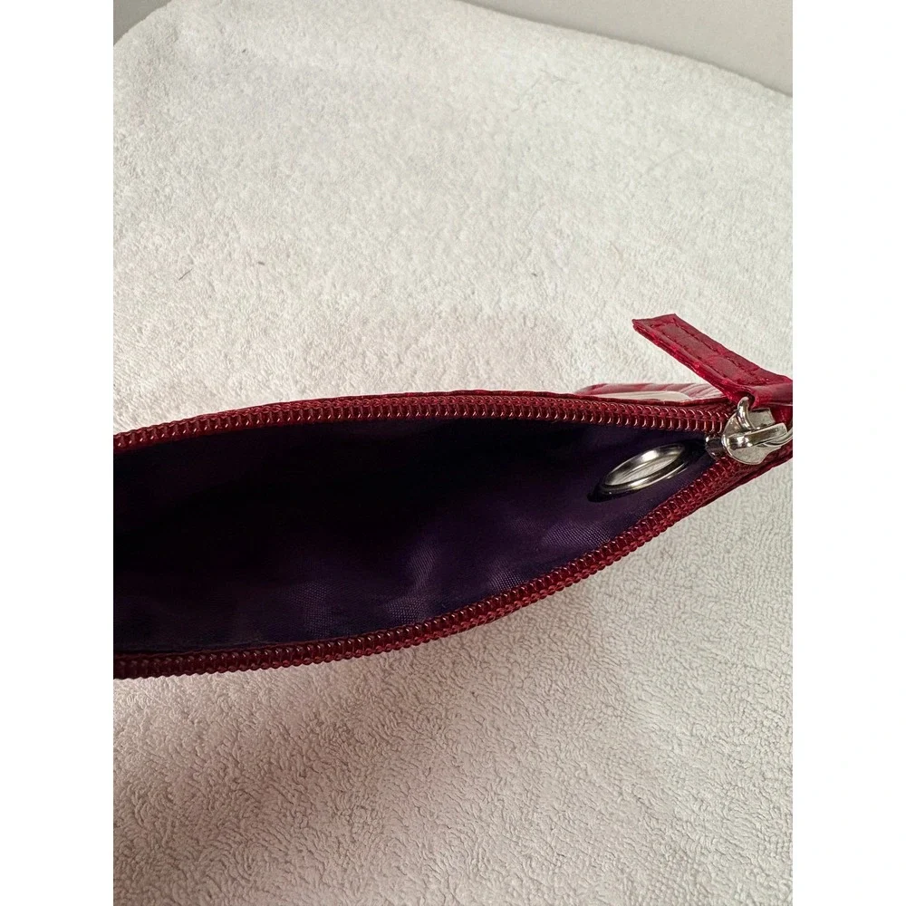 Chic Red Snakeskin Faux Leather Zippered Pouch Eyelet Accent‎